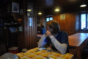 Rifugiolla on kodikas tunnelma...