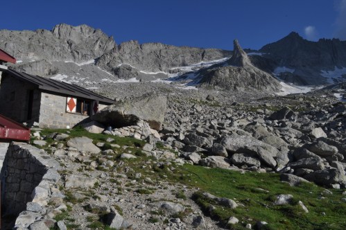 Upea laakso korkealla!