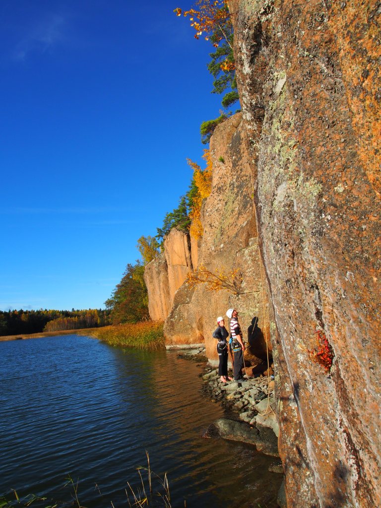Monille reiteille pääsi nyt lähtemään rantakiviltä veden ollessa matalalla, normaalisti startti olisi tehtävä roikkuständiltä.